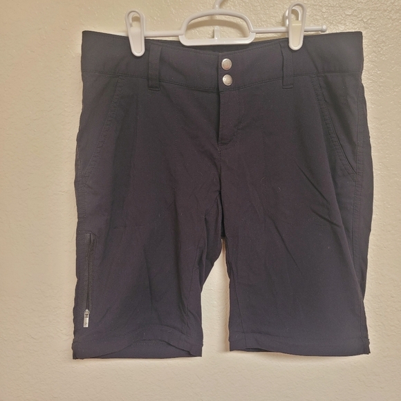 Columbia Black Side Cargo Pocket Shorts - Picture 1 of 5